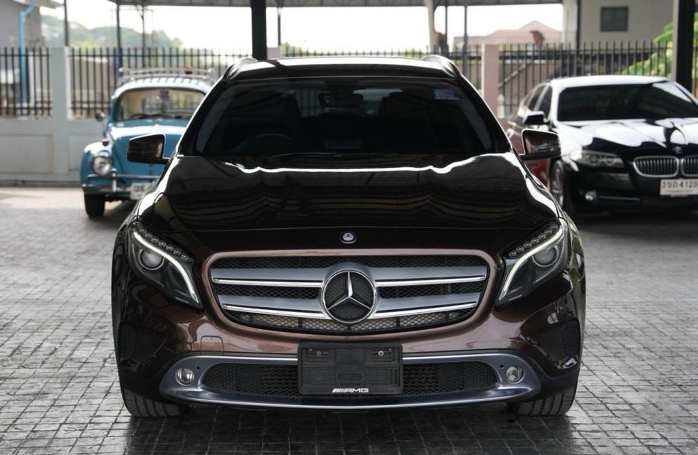 Benz GLA 200 ปี 2015 หรูหรา ราคาประหยัด ไมล์น้อย 2