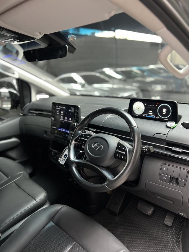 Hyundai Staria 2.2D Sel