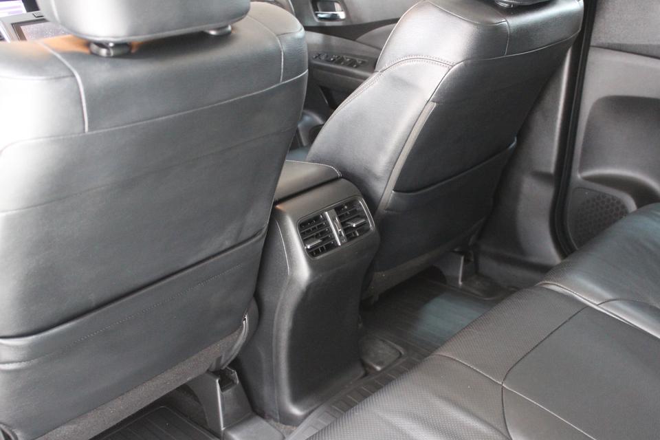 รหัสรถ JRS696 ✨ CR-V ขาวหล่อพร้อมลุย ✨Honda CR-V 2015 17