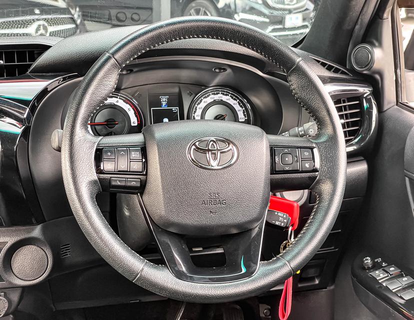 ขาย Toyota Revo 2.4Prerunner ปี19 9