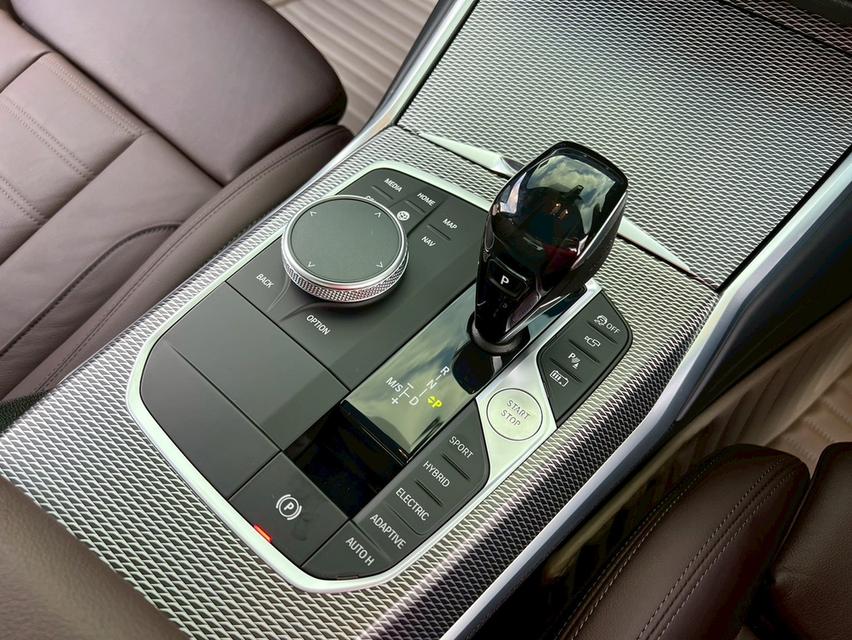 Bmw 330eMsport ปี 2020 Bsi 5 ปี 100,000  km หมด 20/12/2025 วารันตี 5 ปี 200,00 หมด 20/12/2025 11