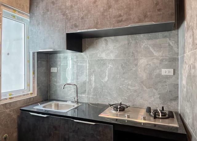 ให้เช่าบ้านเดี่ยว 5 ชั้น ตกแต่งพร้อมเข้าอยู่ ซอยทองหล่อซอย 25 สไตล์ class modern พื้นที่ใช้สอยกว่า 600 ตร.ม. เหมาะสำหรับครอบครัวขนาดใหญ่หรือโฮมออฟฟิศ 5