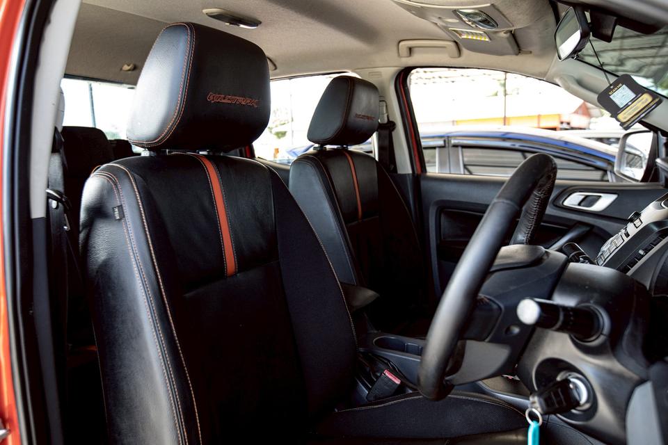Ford Ranger 2.2 Wildtrak Hi-Lander Double Cab เกียร์ AT ปี 2015 สีส้ม  13