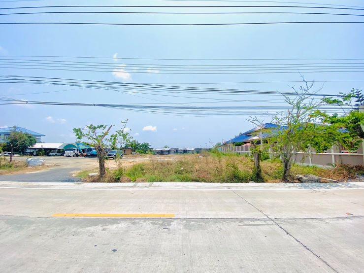 ให้เช่าที่ดิน 1 ไร่ 0.2 ตรว. (ติดถนนบางพลีน้อย-สีล้ง) ใกล้ถนนสุขุมวิท ต.คลองด่าน อ.บางบ่อ จ.สมุทรปราการ