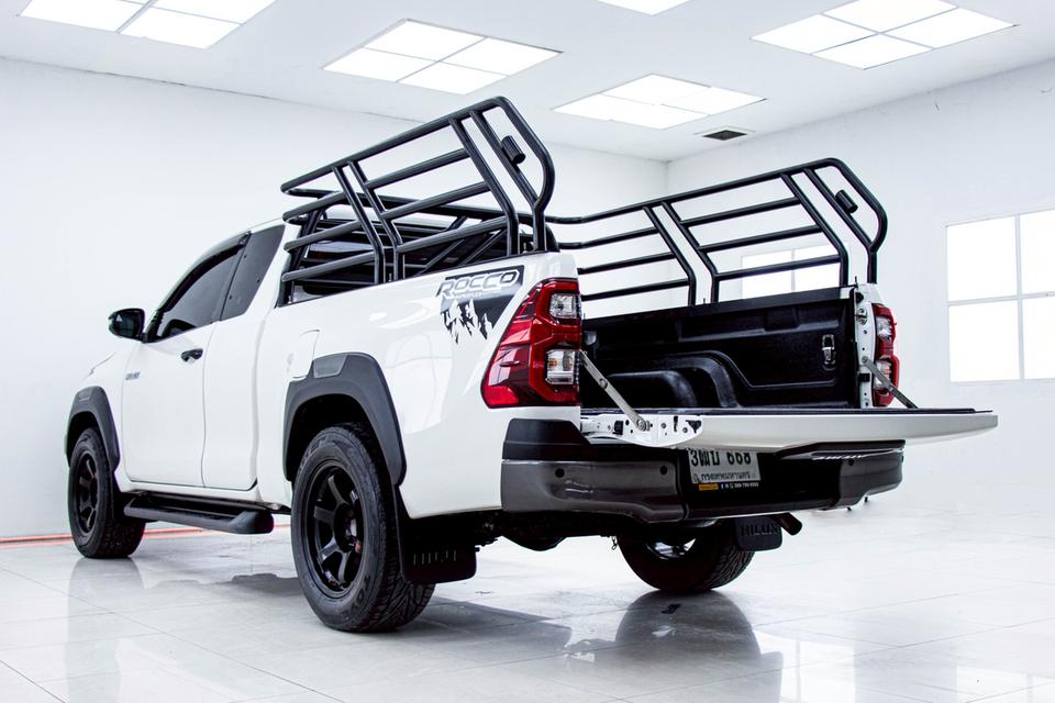 รหัสรถ 5B775 HILUX REVO 2.4 PRERUNNER SMART CAB ROCCO 2022 5