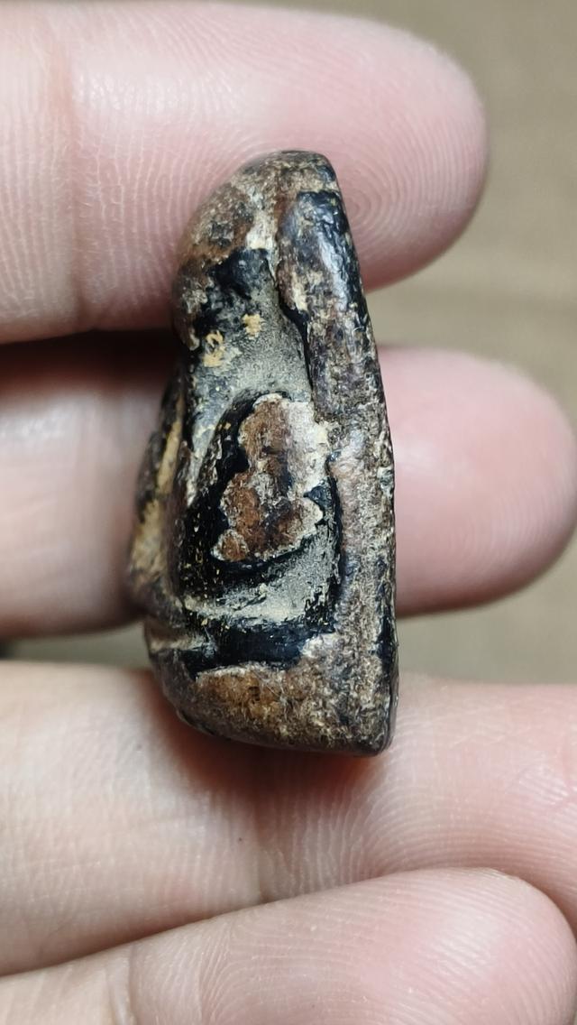 พระปิดตาหลวงพ่อแก้ววัดเคลือวัล พิมพ์หลังแบบ รูปย่อยที่ 3