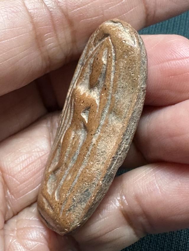 องค์ละ1850🙏พระกำแพงเปิดโลกยืนตอ เนื้อผ่านดำเขียว🙏พระกำแพงลีลาเม็ดขนุน รูปที่ 16