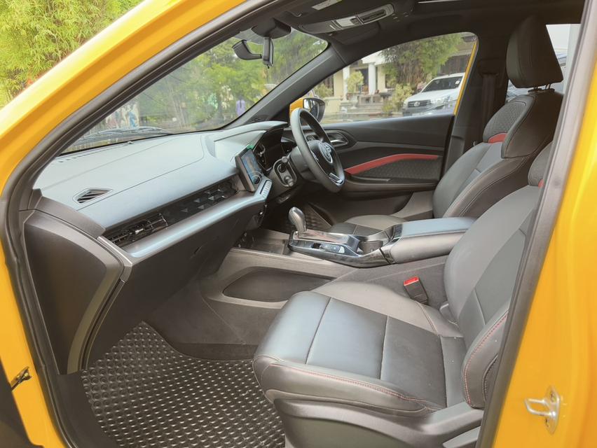 #MG 5 เครื่อง1.5 cc. รุ่นD+ เกียร์ AUTO ปี 2025 #รถไมล์แท้100%คะวิ่งน้อยมากๆๆคะ วิ่งมาแค่6,xxxกิโลคะ มีวารันตรีศูนย์ถึง ปี2026 8