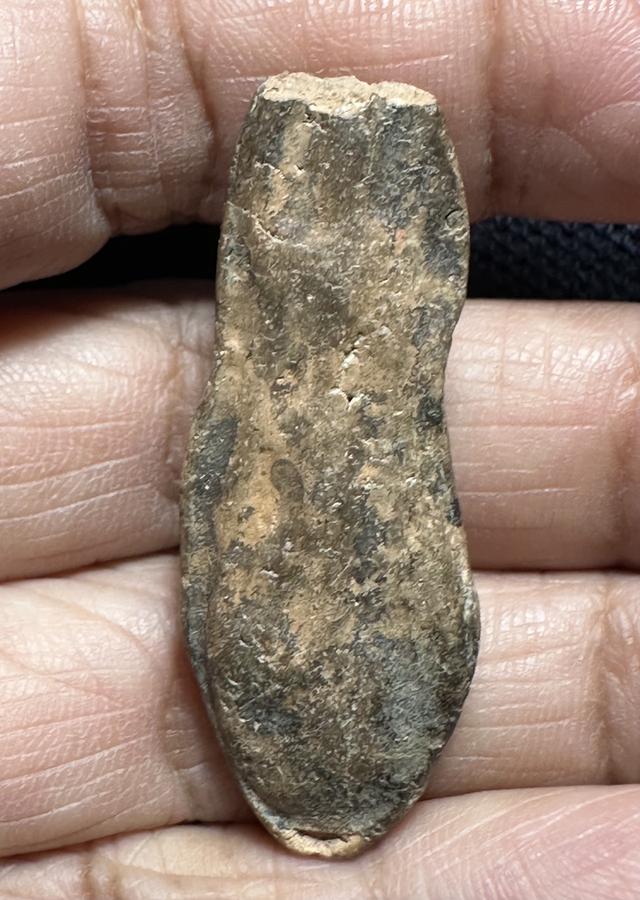 พระลีลากลีบจำปา พระหักเดิม