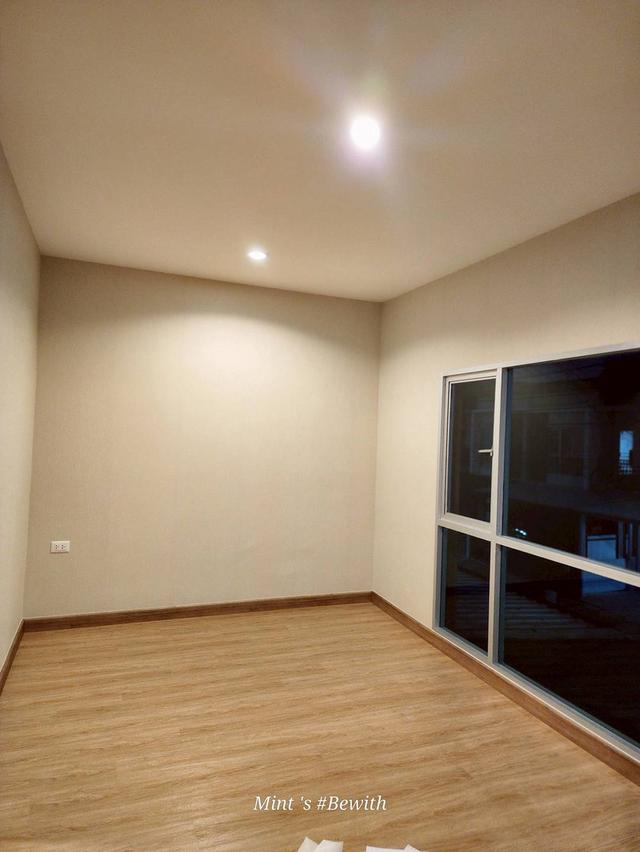 หมู่บ้านลุมพินี ทาวน์พาร์ค ท่าข้าม-พระราม 2 10