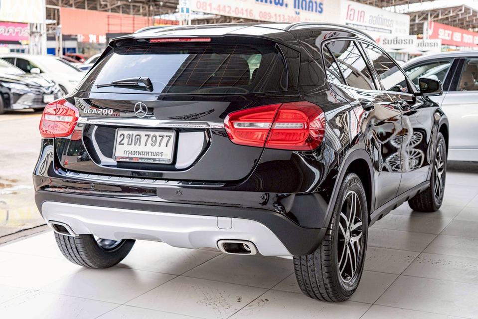รหัสรถ NP7977 BENZ GLA200 1.6 2017 6