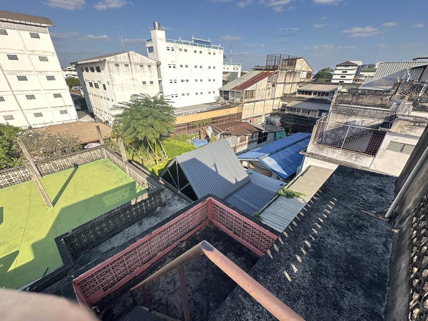 ขายตึกอาคารพาณิชย์ 3 ชั้น มีระเบียงเดินไปดาดฟ้า 3