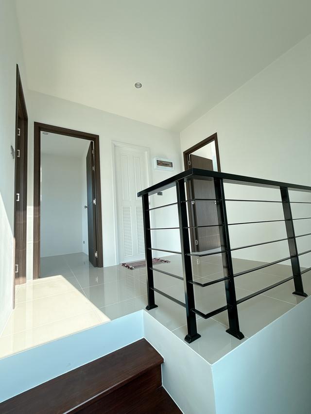 บ้านแฝด 2ชั้น 45ตร.วา 4ห้องนอน 3ห้องน้ำ 1ห้องเอนกประสงค์ 1ห้องครัว 1หัองซักล้าง พร้อมโรงรถ2คัน 14