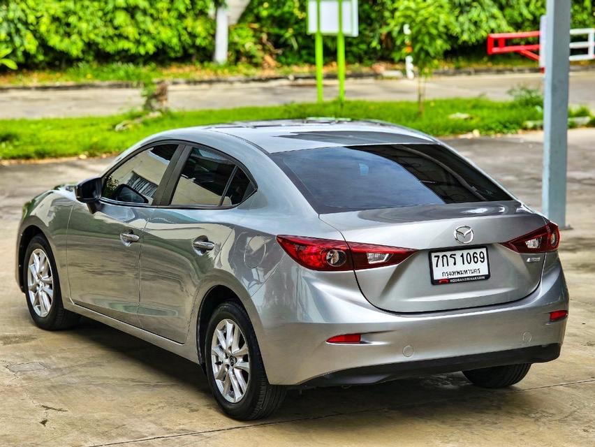 Mazda3 6