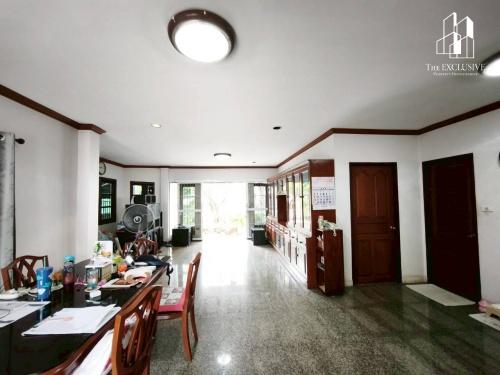 ขายด่วน! บ้านเดี่ยว 2 ชั้น หลังใหญ่ ทำเลดี ซอยสามมัคคี 20 แยก 4 (นนทบุรี) 11