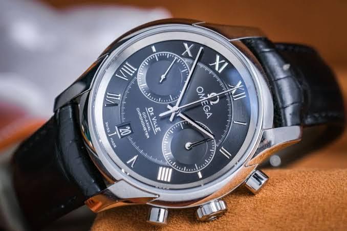 Omega De-Ville Black Roman Chronograph 3