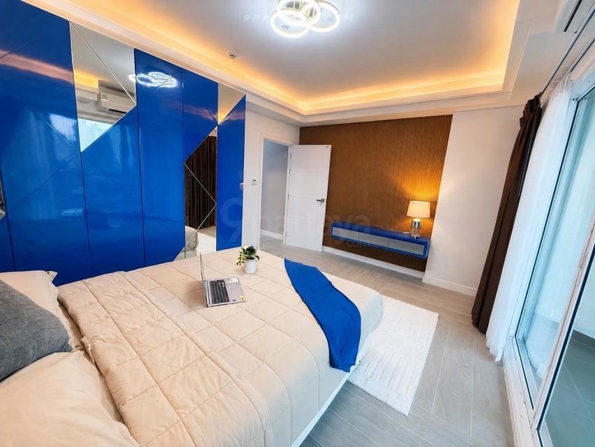 For Sale — Spacious Sea View Condo at View Talay 5D, JomtienSpacious sea view condo for sale at View Talay 5D, Jomtien. Large 96 sq.m. unit on the 11 9