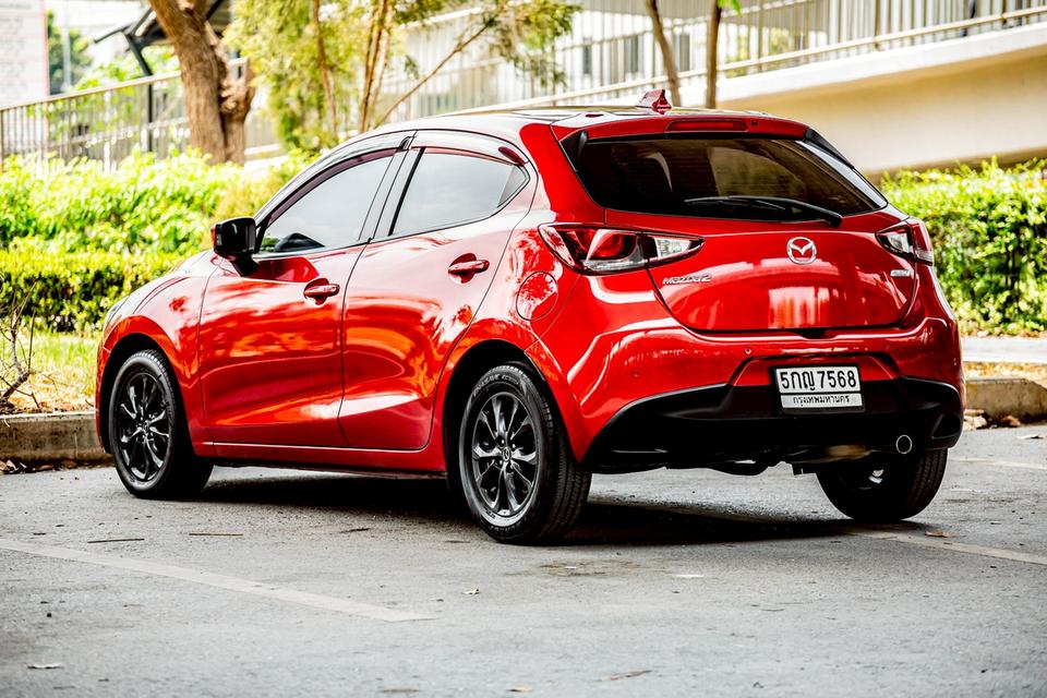 Mazda2 1.3 HighPlus Sport ปี 2016 สีแดง 8