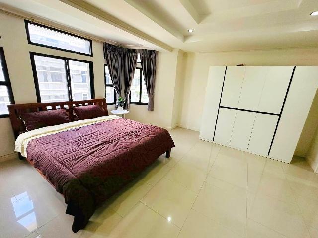 ARLมักกะสัน 570กม. ให้เช่าทาวน์เฺฮาส์หรู 4 ชั้น MRTเพชรบุรี 550ม. สุขุมวิท 534 ตร.ม.34ตร.วา.ใจกลาง.4 นอน เทอร์มินัล 21 1