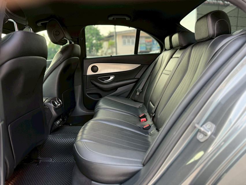 Benz E350e 2.0 ปี2018 รูปที่ 17