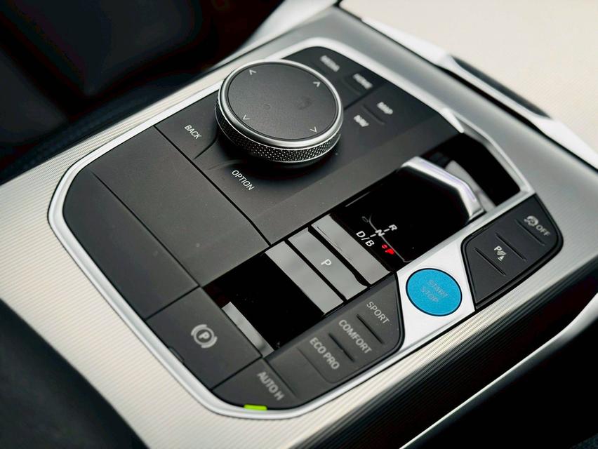 i4 Coupé 8