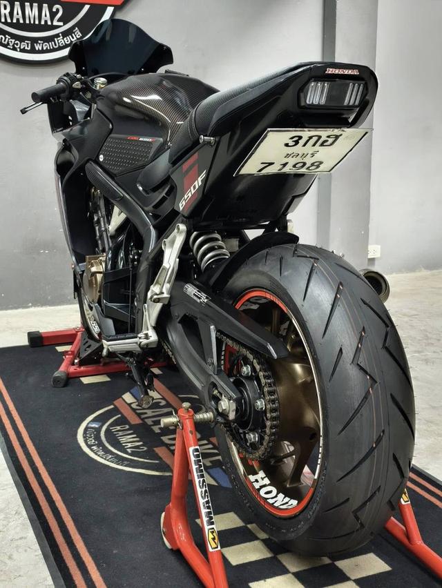 HONDA CB650F ปี 2018 ชุดแต่ง CBR จบๆ พร้อมหล่อ รูปที่ 20