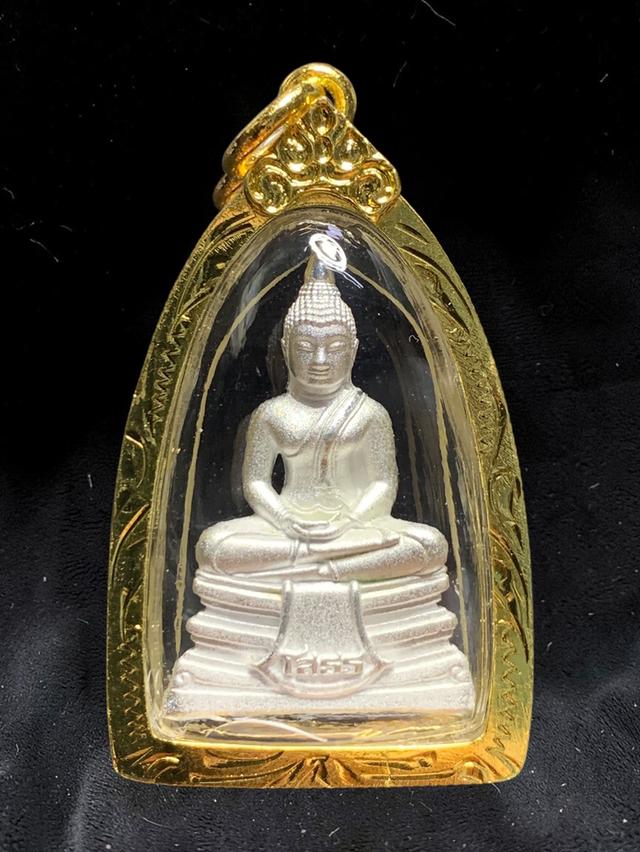 กริ่งลอยองค์ พิมพ์ใหญ่ รุ่น เจริญพร 2569 หลวงพ่อโสธร วัดโสธรวราราม วรวิหาร แปดริ้วเนื้อชุบเงิน แจกในพิธี เข้ากรอบทองไมครอนขึ้นคอพร้อมบูชาได้เลยค่ะ รูปที่ 2