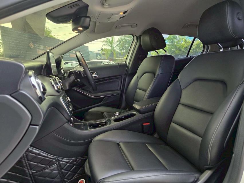 Benz Gla200 Facelift ปี19 11