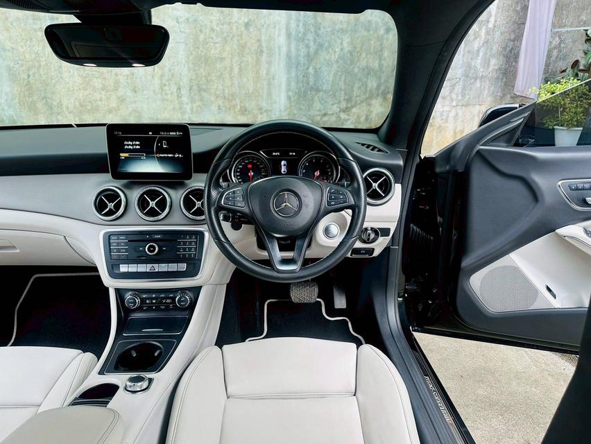ขาย Benz Cla200 Ultra ปี17 8