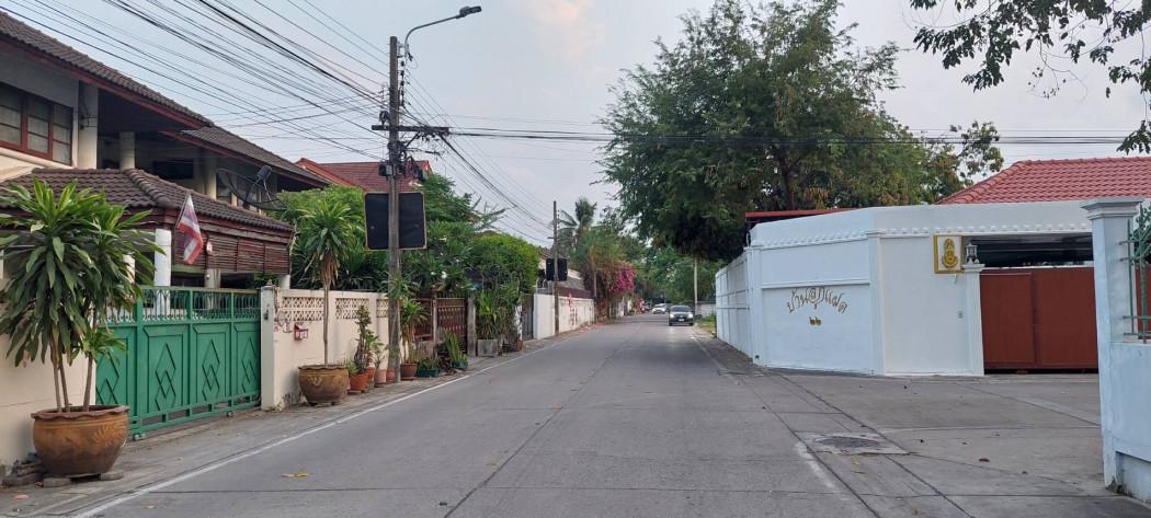 ขาย ที่ดิน ที่แนวรถไฟฟ้าสายสีชมพู นนทนคร 180 ตรว น้ำไม่ท่วม ใกล้รถไฟฟ้า 3