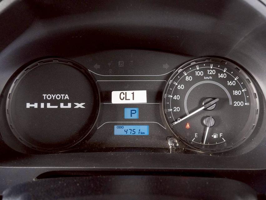Toyota Hilux Champ 2.7 SWB ปีจด 2025 13