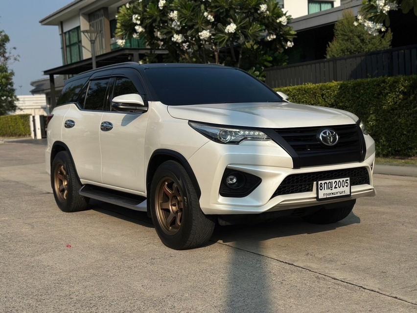 🔰 TOYOTA FORTUNER 2.8v 2WD TRD SPORTIVO BLACK TOP สีขาวมุก ปี2018 จด2019 รหัส SR2005