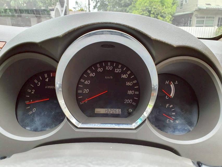 2011 Toyota Fortuner 4x4 11