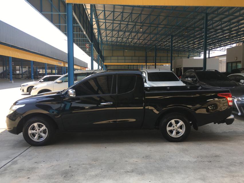 Triton megacab 2wd GLX 5m/t 2016 กระบะใช้งาน ราคาสุดคุ้ม สภาพ 5 ดาว รูปย่อยที่ 4
