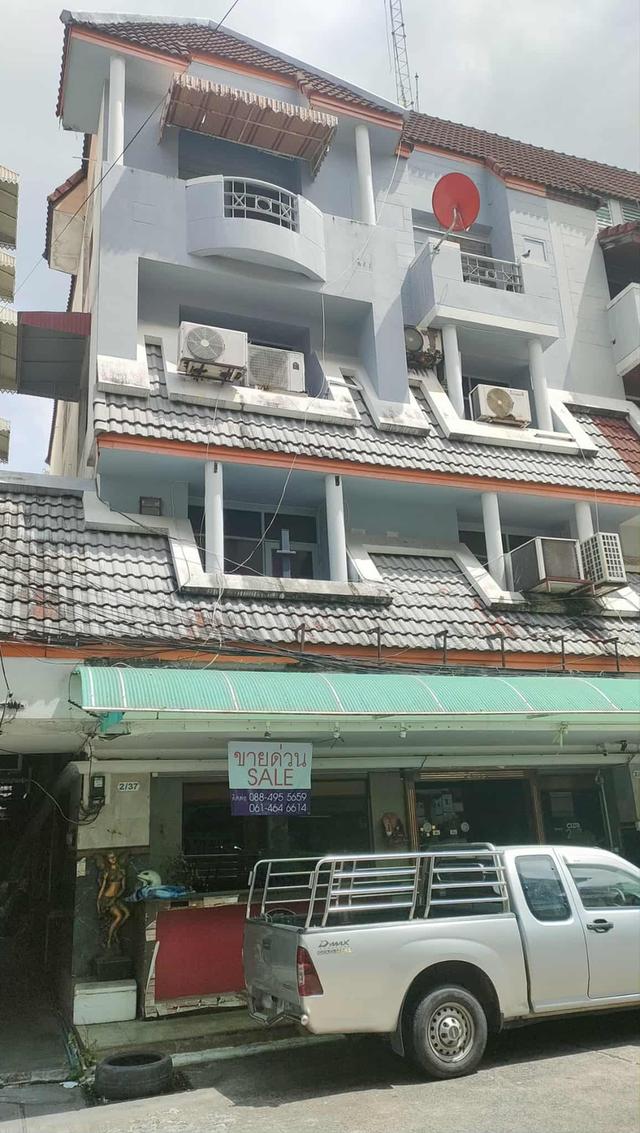 ขายด่วนอาคารพาณิชย์ 4 ชั้น ติดถนนมนตรี ใกล้ The Old Town กลางเมืองภูเก็ต 1