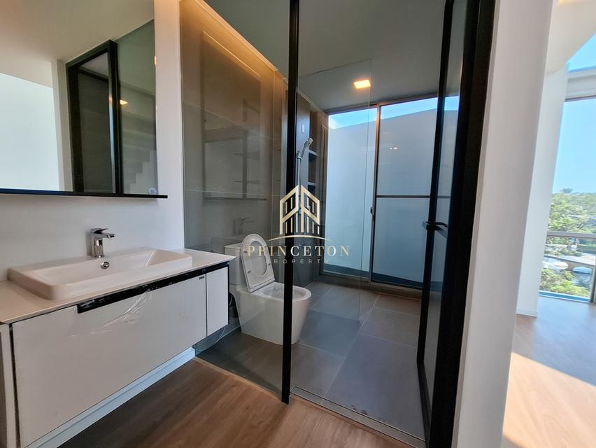 VIVE Rama 9 â Luxurious 3-Story Home in Modern Japanese Design 15
