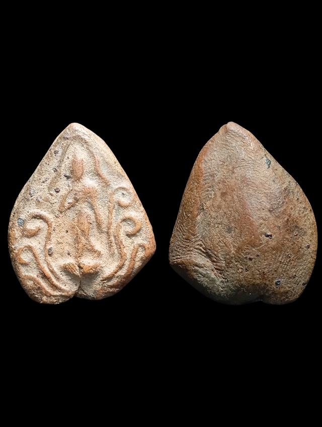 พระลีลาเปลวเพลิง หลวงพ่ออ่ำ วัดชีประขาว สุพรรณบุรี เนื้อดิน ปี2475สภาพสวยมาก 4