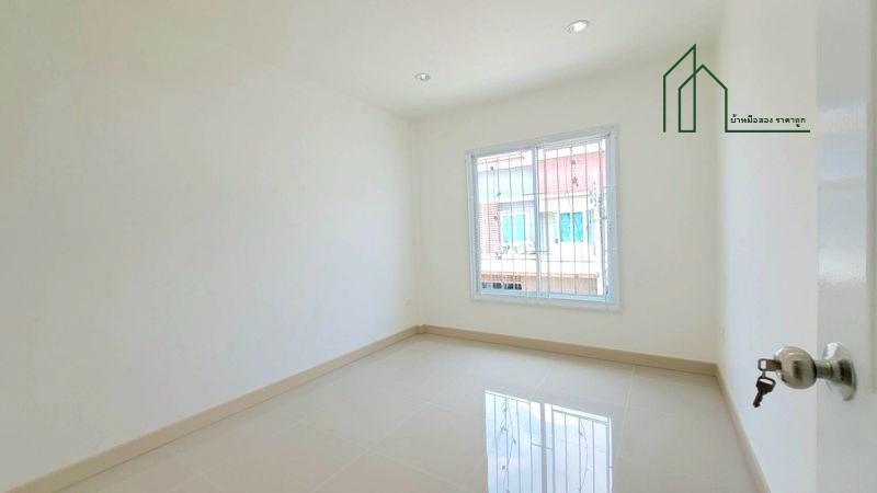 ทาวน์เฮาส์ 2 ชั้น หมู่บ้านบัวทองธานี บางบัวทอง ใกล้ตลาด สมบัติบุรี  12