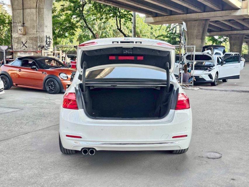 รหัสรถ WMT6617 BMW 320i Luxury LCI ปี 2018 รูปที่ 18