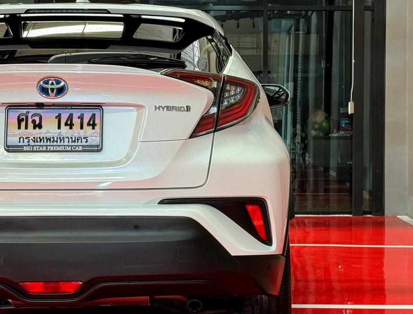 2019 TOYOTA CHR HV MID รถมือเดียว สภาพป้ายแดง รถวิ่งน้อยเพียง 58,000 กม รถไม่เคยมีอุบัติเหตุครับ 9