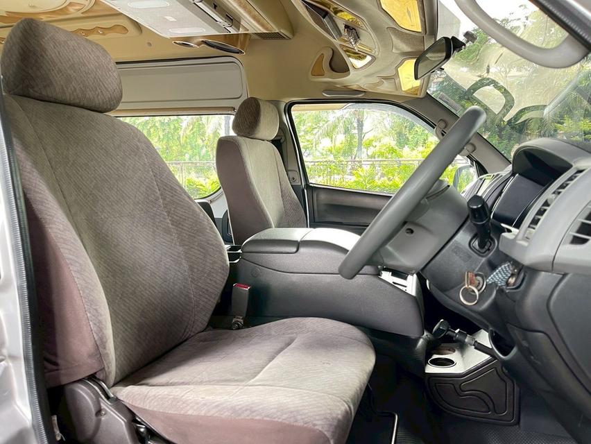 Toyota Commuter 2.5D4D ปี14 10
