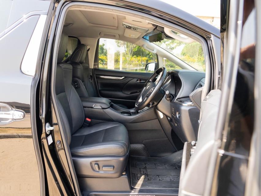 Toyota Alphard 2.5 SC Package ปี 2020 เลขไมล์ 112,xxx km. 12