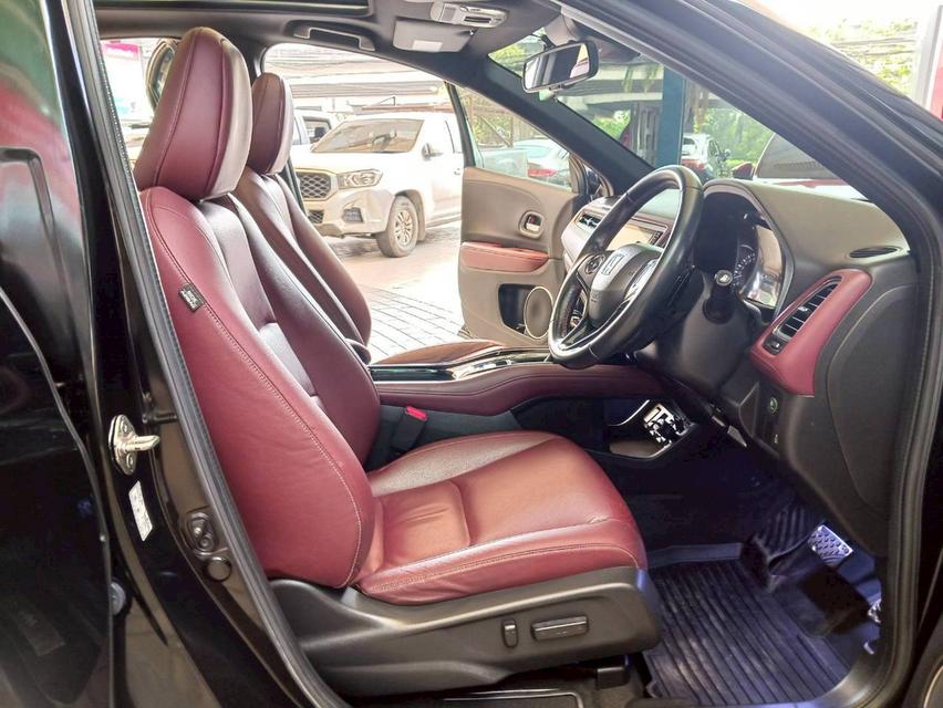 2020 Honda HR-V 1.8 RS รุ่นท๊อป ฟรีดาวน์ รถสวยมือเดียว รูปที่ 8