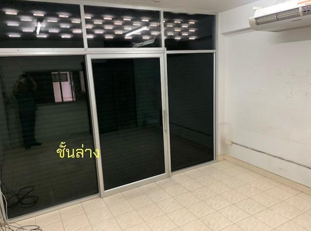 ขาย/ให้เช่า อาคารพาณิชย์ใกล้ตลาดวรกิจ 1ห้อง 2.5ชั้น(ห้องริม)มีพื้นที่เก็บของด้านข้าง ด้านหลัง เนื้อที่ 89ตรว.ทำเลดี เหมาะพัฒนาเป็น 6