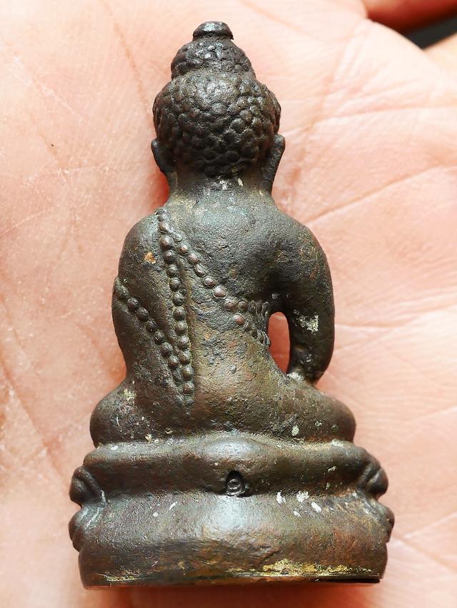 พระกริ่งชินบัญชร หลวงปู่ทิม วัดละหารไร่ ตอกโค๊ต นะ และหมายเลข ๘๓๖...เก่า เดิมๆ 10