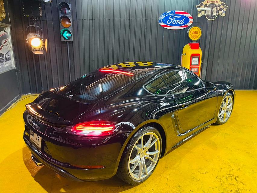 Porsche Cayman 718 3