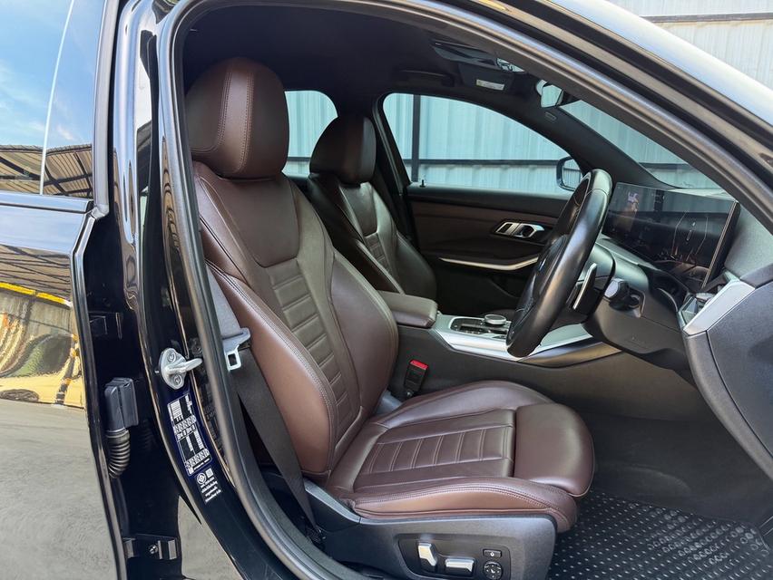 รหัสรถ AVA115 🌟 BMW 320d Msport 2023 LCI โฉมใหม่ รูปที่ 13