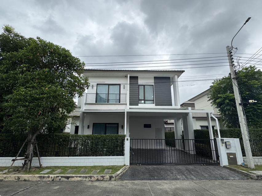 ขายบ้านเดี่ยว 2 ชั้น โครงการเซนโทร บางนา กม.7 ทำเลดี เดินทางสะดวก 1