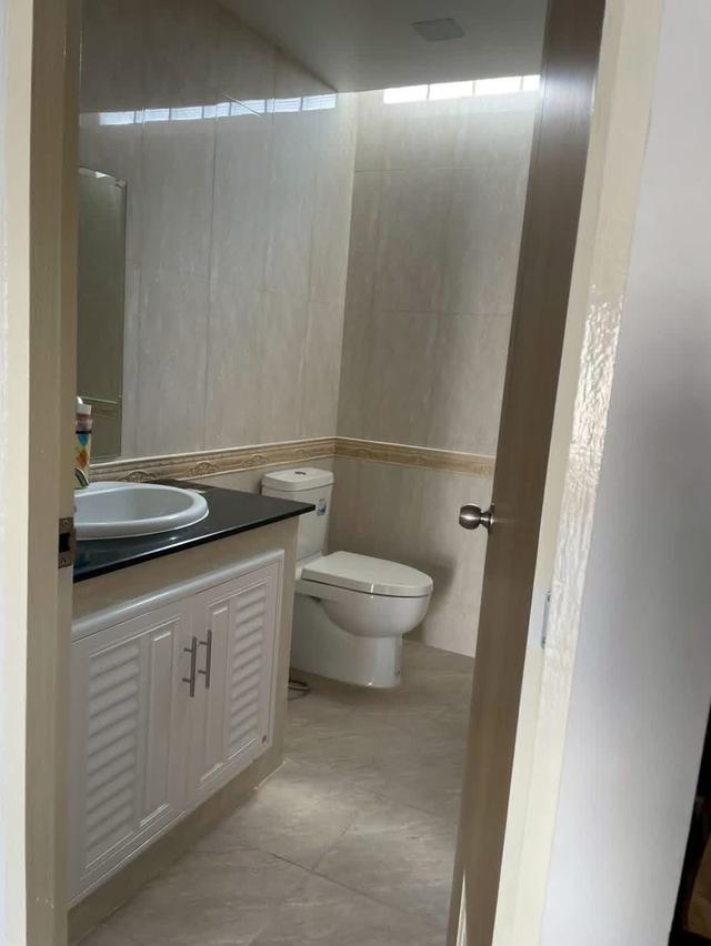 ให้เช่าบ้านเดี่ยวรามอินทรา ใกล้เซ็นทรัลอีสต์วิลล์ 4นอน 2น้ำ 2ที่จอดรถ ตกแต่งครบ พร้อมอยู่ 7