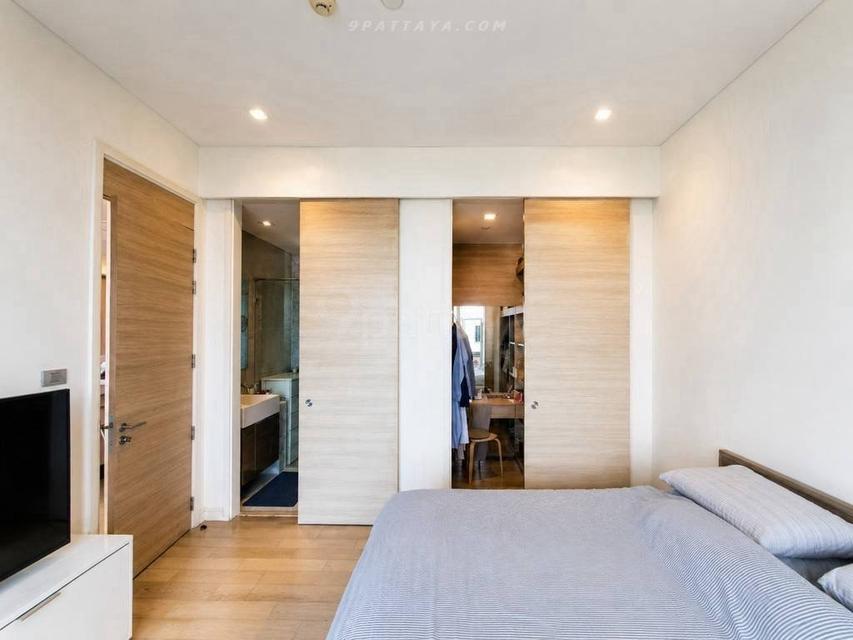 For Sale — 1-Bedroom Condo at Reflection Jomtien Beach Beachfront Condo Unit size: 61 sq.m Floor: 21• High-floor unit Beautiful view Fully furnished 4